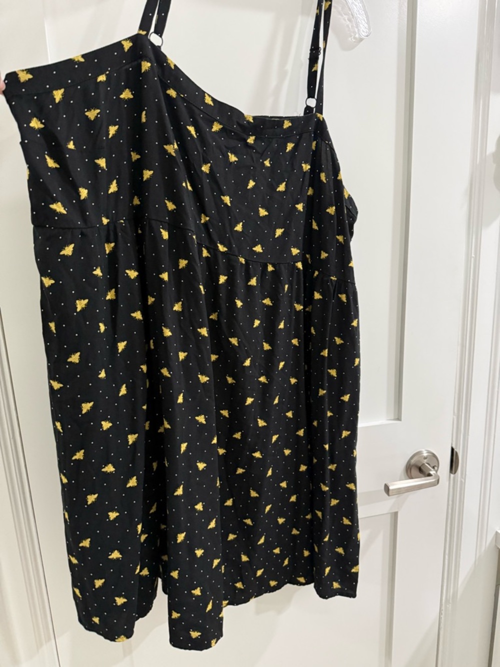 Torrid black lightweight dress w/ polka dot + bee pattern (fair) - Picture 3 of 12